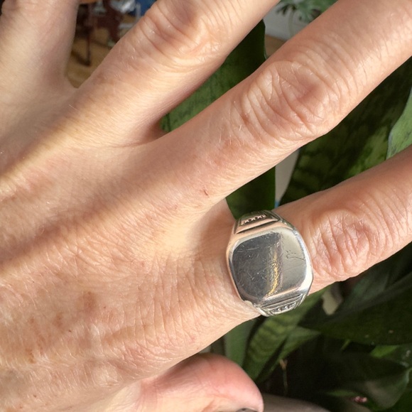 Vintage Sterling Signet Ring - Picture 6 of 8